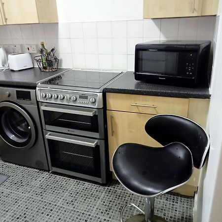 Studio Apartment In London, Bethnal Green Екстер'єр фото