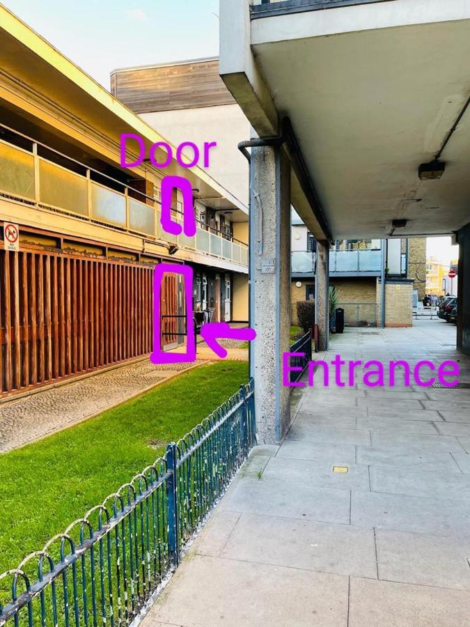 Studio Apartment In London, Bethnal Green Екстер'єр фото