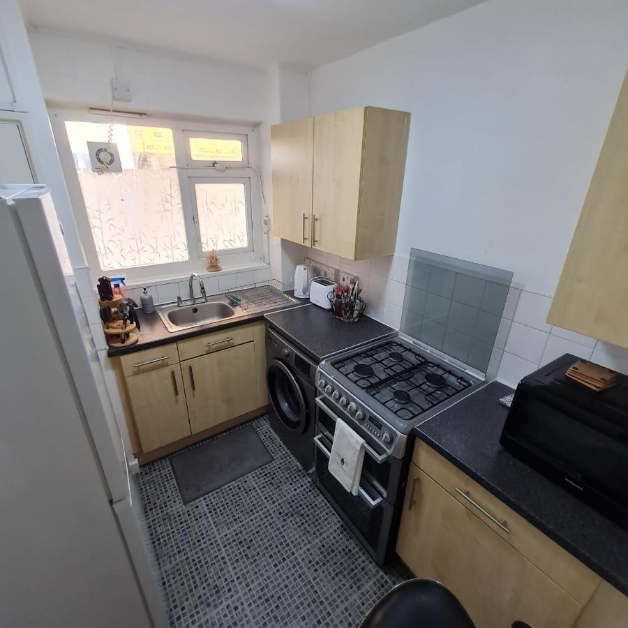 Studio Apartment In London, Bethnal Green Екстер'єр фото