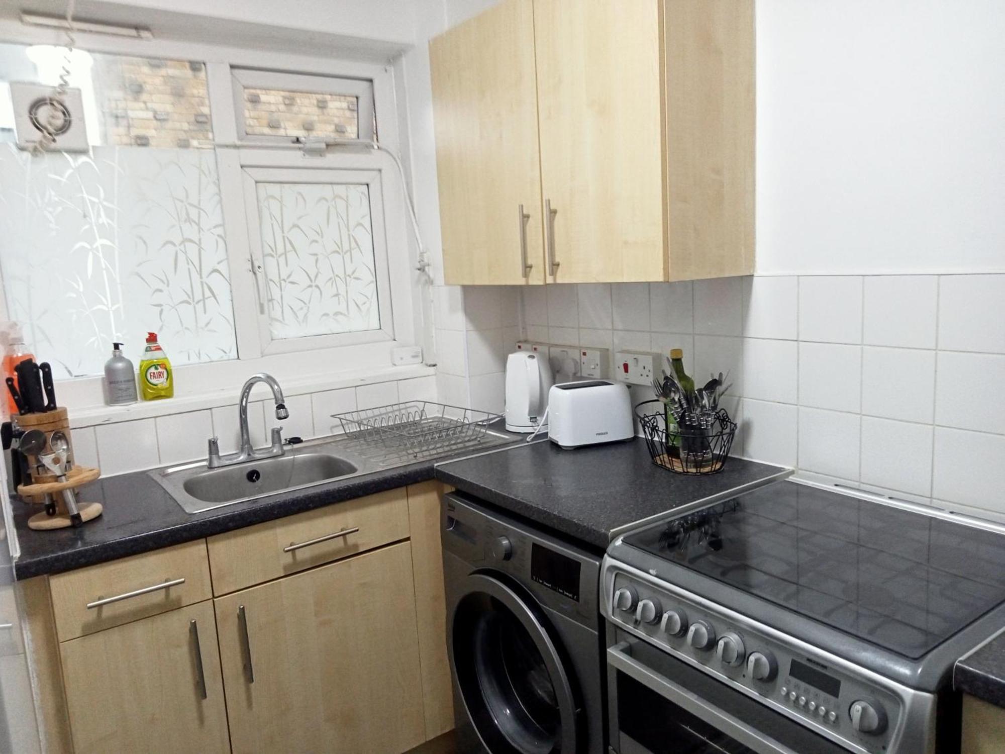 Studio Apartment In London, Bethnal Green Екстер'єр фото